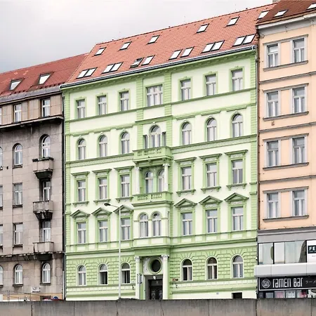 Turnkey I Elegant Studio By National Museum Prague Exterior photo