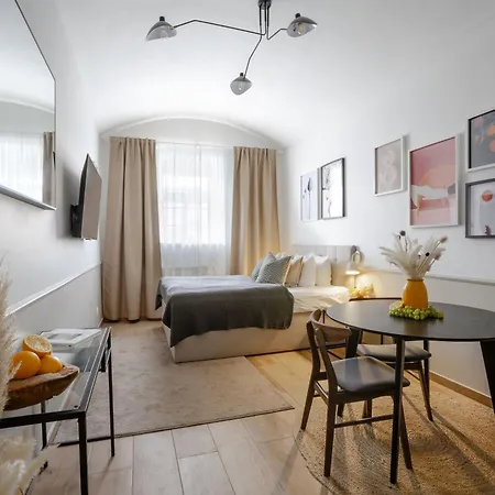 Turnkey I Elegant Studio By National Museum Prague Exterior photo